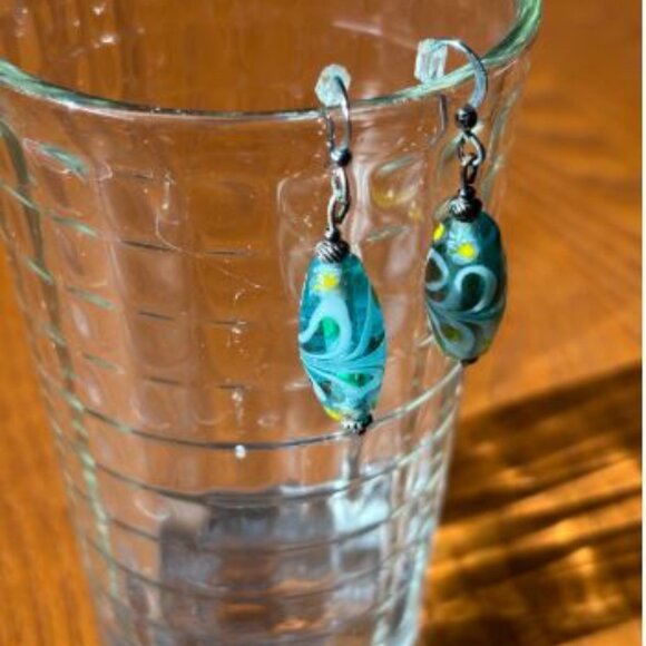 Art Glass Bead Earrings Murano Style Aqua Blue Beads Dangle Pierced Silver Plate - Picture 2 of 4